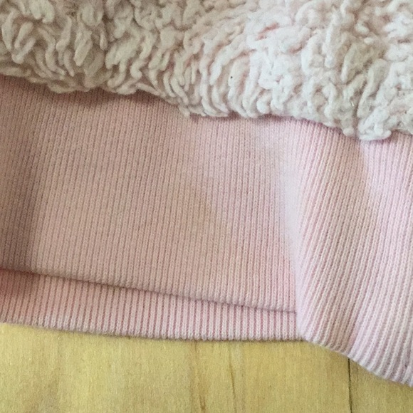 Crazy 8 fuzzy jacket size (XS)4 🐷 - Picture 3 of 4